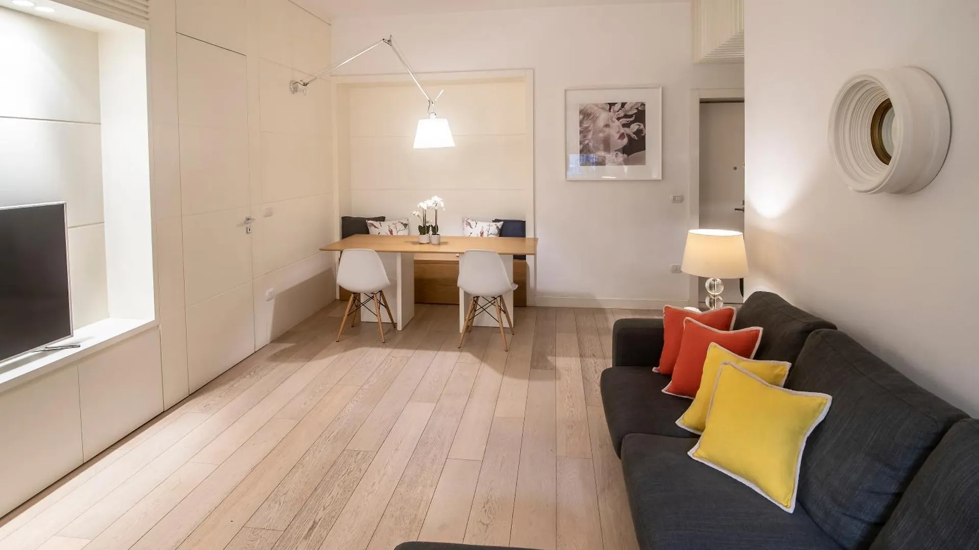 Le Stanze Di Catia Napoli Apartment  Naples